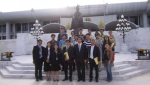 Participants visiting the Parliament House of Thailand
